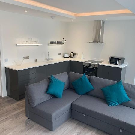 28 Harbour Lettings Luxury Apartments For Over 25S 普里茅斯 外观 照片
