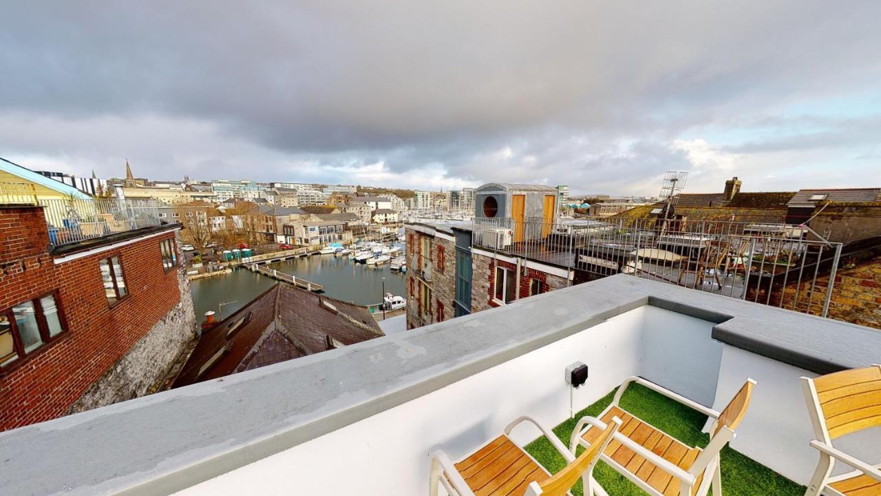 28 Harbour Lettings Luxury Apartments For Over 25S 普里茅斯 外观 照片