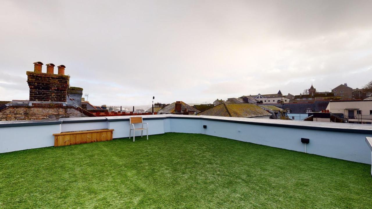 28 Harbour Lettings Luxury Apartments For Over 25S 普里茅斯 外观 照片